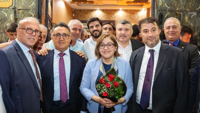 Hasan Teke "Ahde Vefa, Emeğe Saygı" gecesi düzenledi